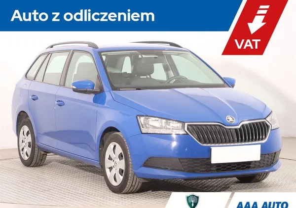 lubelskie Skoda Fabia cena 33000 przebieg: 137602, rok produkcji 2018 z Lądek-Zdrój